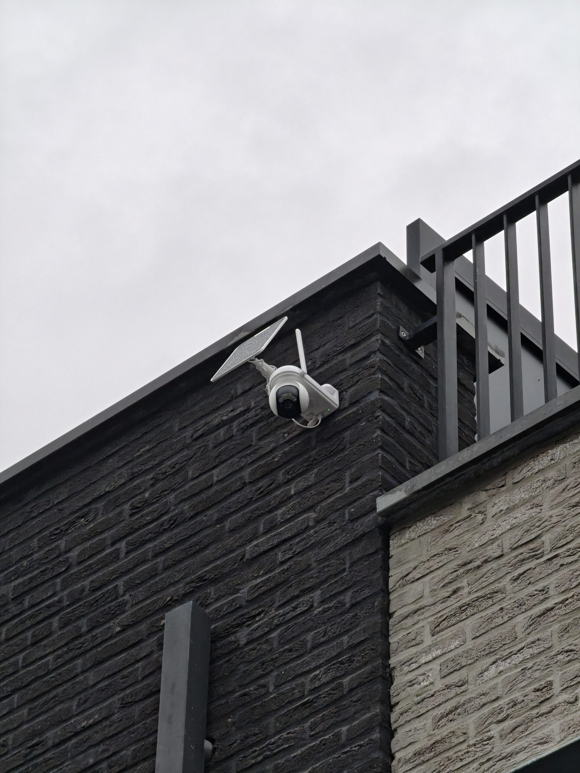 Smart Home Outdoor Unit Gevel